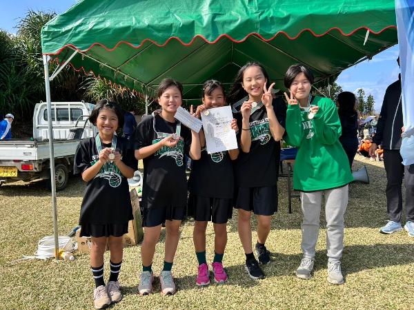 Aクラス女子の部(優勝)渡慶次小女子バスケ1チーム