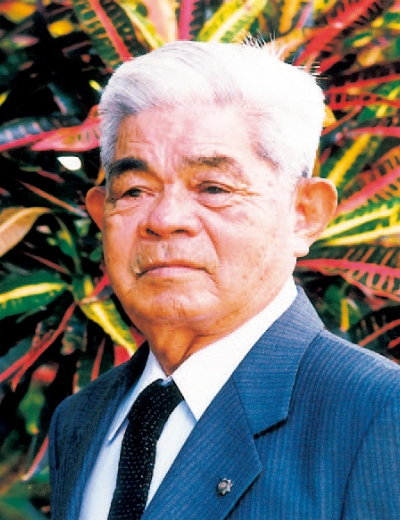 人間国宝・名誉村民 金城　次郎氏
